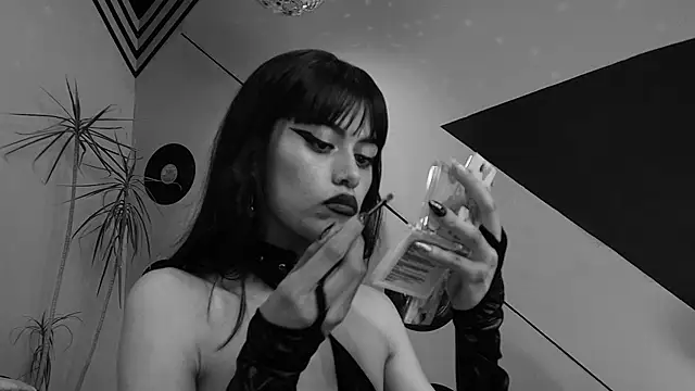 Snapshot of _Jessy_Moon_ chatting on 09-20-25, 07:42 Jessy Moon online show from 09-20-25, 07:42
