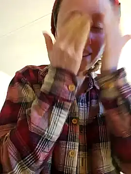 Snapshot of mossy_kiss chatting on 12-08-24, 03:02 mossy kiss online show from 12-08-24, 03:02