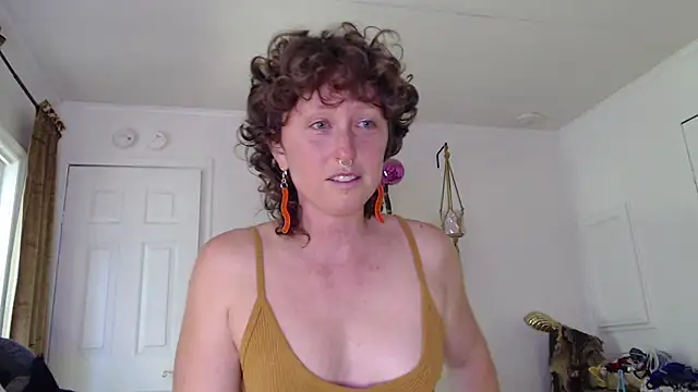 Snapshot of mossy_kiss chatting on 09-11-25, 03:12 mossy kiss online show from 09-11-25, 03:12