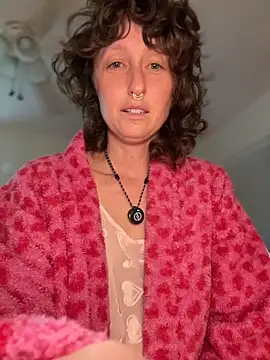 mossy kiss online show from 05-02-26, 04:01