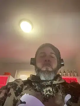 Snapshot of Cristian-Brayan chatting on 01-21-25, 01:22 Cristian-Brayan online show from 01-21-25, 01:22