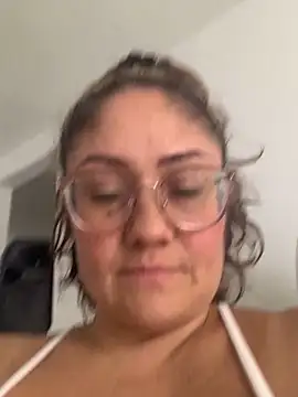 Snapshot of gabiTetas chatting on 12-10-24, 04:38 gabiTetas online show from 12-10-24, 04:38