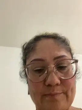 Snapshot of gabiTetas chatting on 12-12-24, 08:21 gabiTetas online show from 12-12-24, 08:21