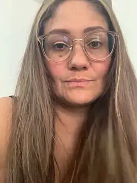 Snapshot of gabiTetas chatting on 12-14-24, 07:14 gabiTetas online show from 12-14-24, 07:14