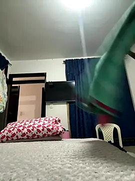 Snapshot of gabiTetas chatting on 10-02-25, 08:49 gabiTetas online show from 10-02-25, 08:49