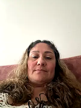 Snapshot of gabiTetas chatting on 11-11-25, 08:42 gabiTetas online show from 11-11-25, 08:42