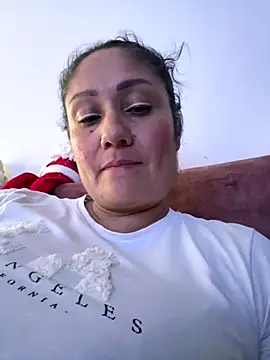 Snapshot of gabiTetas chatting on 12-16-25, 08:25 gabiTetas online show from 12-16-25, 08:25