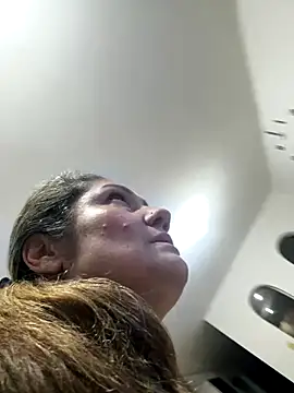 Snapshot of gabiTetas chatting on 12-21-25, 04:52 gabiTetas online show from 12-21-25, 04:52