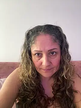 Snapshot of gabiTetas chatting on 02-19-26, 08:38 gabiTetas online show from 02-19-26, 08:38