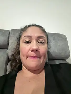 Snapshot of gabiTetas chatting on 03-07-26, 12:46 gabiTetas online show from 03-07-26, 12:46