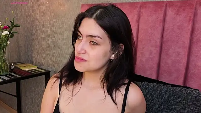 Alexa Thaylor  online show from 02-26-26, 03:44