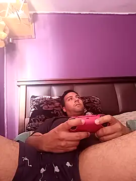 Go1047400 online show from 10-29-25, 02:30