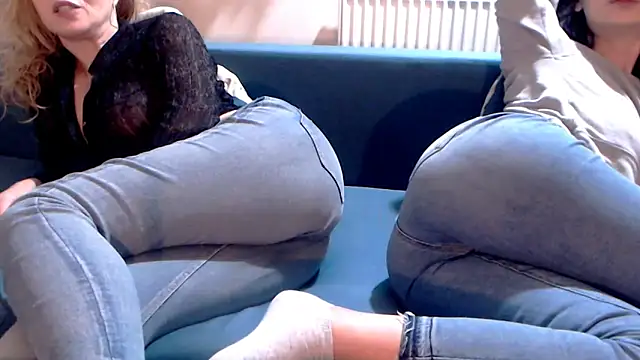 Snapshot of mesexylady34 chatting on 03-03-25, 11:46 mesexylady34 online show from 03-03-25, 11:46