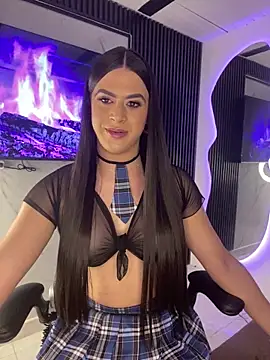 Naughtysofiaa online show from 06-30-26, 12:11