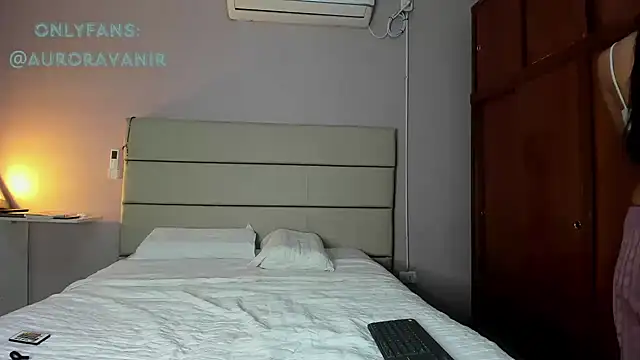 Aurora Vanir online show from 12-07-24, 03:14