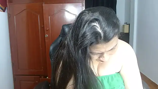 Victoriaevans1 online show from 07-28-26, 02:35