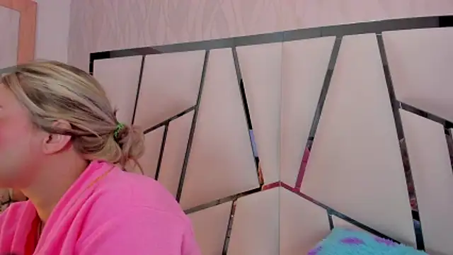 kimberly7  online show from 04-20-26, 11:35