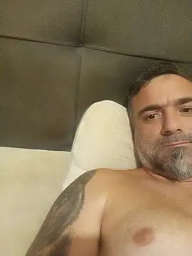 Snapshot of wifesfuckerpu chatting on 09-19-25, 01:51 wifesfuckerpu online show from 09-19-25, 01:51