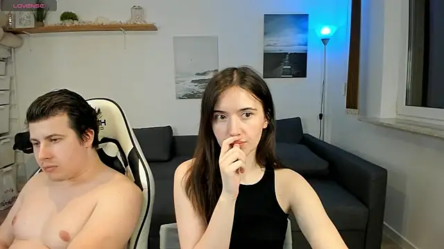 Snapshot of PollyFlame chatting on 02-03-25, 10:21 PollyFlame online show from 02-03-25, 10:21