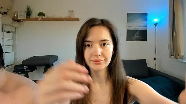 Snapshot of PollyFlame chatting on 03-06-25, 06:19 PollyFlame online show from 03-06-25, 06:19