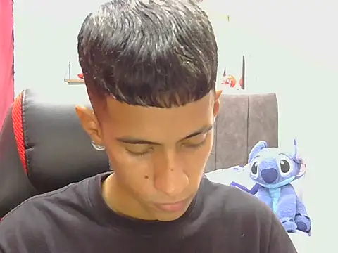 Angelstripboy online show from 05-15-26, 10:06