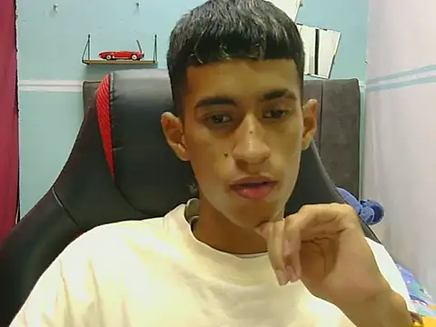 Angelstripboy online show from 05-18-26, 11:10