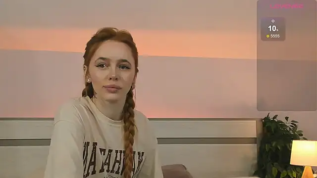 Phoenix Margo online show from 10-13-25, 03:17