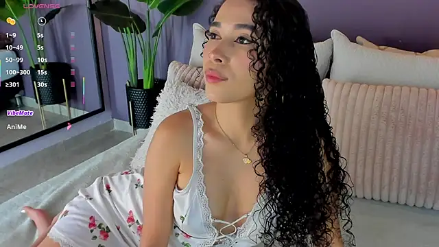 Snapshot of susan_cute198 chatting on 09-09-25, 12:05 susan cute198 online show from 09-09-25, 12:05