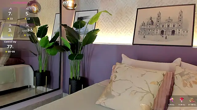 Snapshot of susan_cute198 chatting on 12-21-25, 12:23 susan cute198 online show from 12-21-25, 12:23