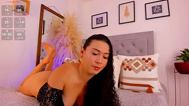 Snapshot of susan_cute198 chatting on 07-09-26, 04:00 susan cute198 online show from 07-09-26, 04:00