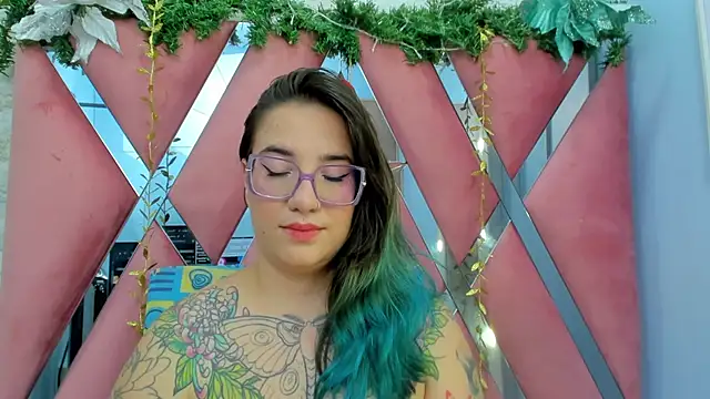 DEVA BLUE  online show from 01-08-25, 07:13