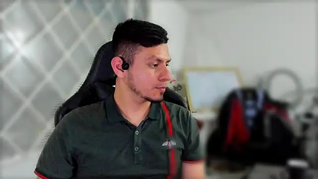 Rick Diesel  online show from 12-23-24, 04:44