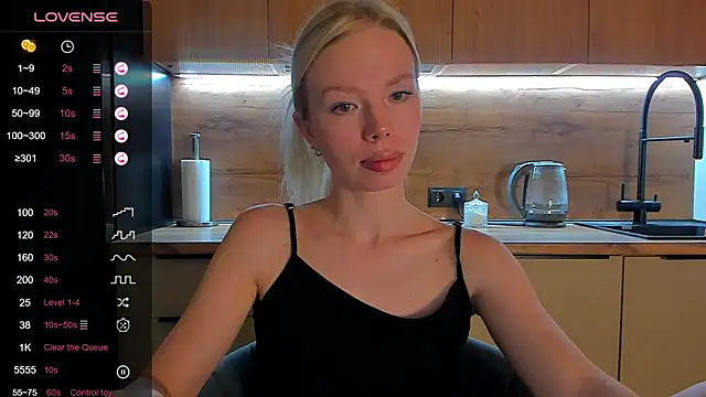 Olivia Bells online show from 05-22-26, 08:58