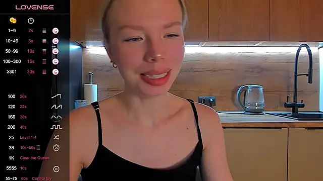 Olivia Bells online show from 05-28-26, 09:12