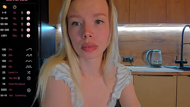 Olivia Bells online show from 06-03-26, 09:09