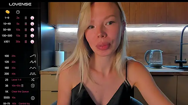 Olivia Bells online show from 06-28-26, 09:32