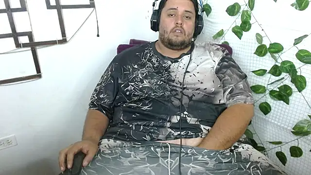 Snapshot of altairstudiosvip_ chatting on 09-30-25, 02:55 altairstudiosvip online show from 09-30-25, 02:55