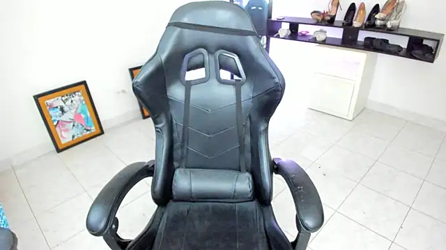 BellaFlaming online show from 04-25-26, 10:29