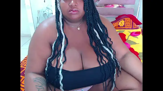 Snapshot of chocolatehot04 chatting on 10-14-25, 02:18 chocolatehot04 online show from 10-14-25, 02:18