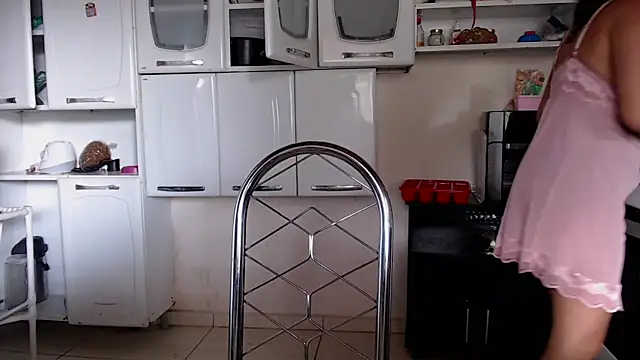 Snapshot of -Marivalda- chatting on 09-13-25, 10:37 -Marivalda- online show from 09-13-25, 10:37