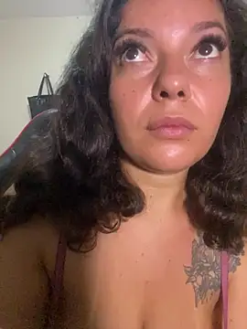 Snapshot of -Marivalda- chatting on 01-12-26, 01:38 -Marivalda- online show from 01-12-26, 01:38