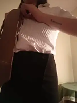 AmazingFuckCam online show from 05-16-26, 07:45
