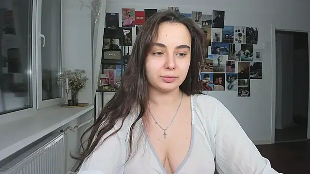 Snapshot of Tenderalise chatting on 12-18-24, 06:46 Tenderalise online show from 12-18-24, 06:46