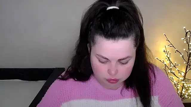 Emily Mo online show from 04-30-26, 05:47