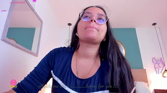 lucy blue28 online show from 06-18-26, 01:04