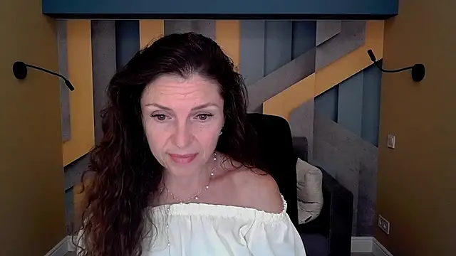 EllaLong online show from 09-09-25, 11:21