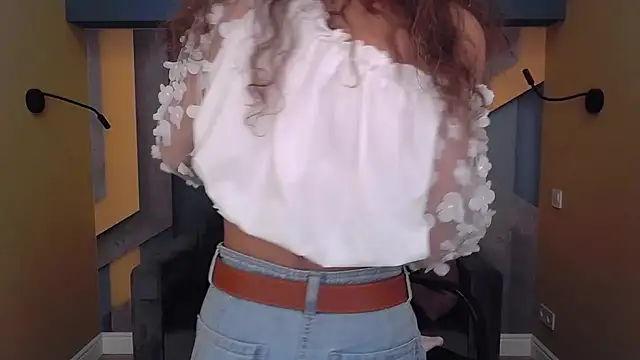 EllaLong online show from 09-17-25, 11:34