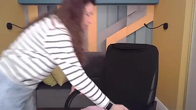 EllaLong online show from 03-26-26, 12:33