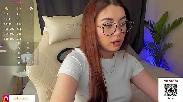 dakottaa  online show from 02-10-25, 11:02