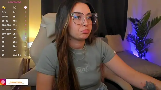 dakottaa  online show from 02-07-26, 12:03